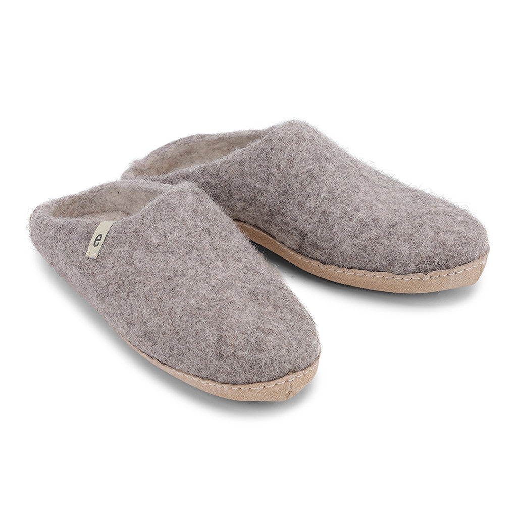 Eco friendly grey felted slippers - Felted slippers - Men home shoes - Grey slippers - Natural Men slippers - Men popular winter shoes